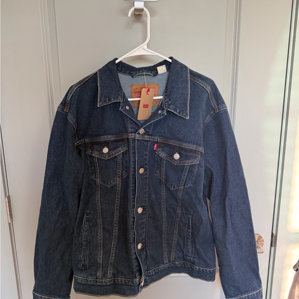 Levi's Men's LG Blue Denim Jacket - NEW WITH TAGS